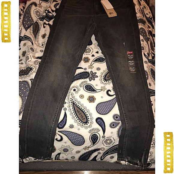 ✨SALE ✨ NWT- Levi’s Jeans - Picture 2 of 6